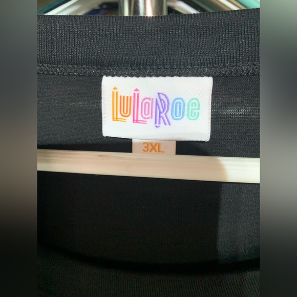 Lularoe Liv Dream On Rainbow Black Shirt - Picture 8 of 9